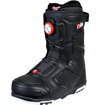 Head Premium Boa f�rfi gyorsf�z�s snowboard cip�. K�zepesen kem�ny cip� freestyle �s k�z�phalad� snowboard-osoknak. Er�s fel�p�t�s� talp. Thermofit Pro, form�zhat� b�l�s. Boa laces f�z�rendszer.