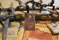 Kit�z�k, plakettek.....stb.&nbsp;(44 k�p)