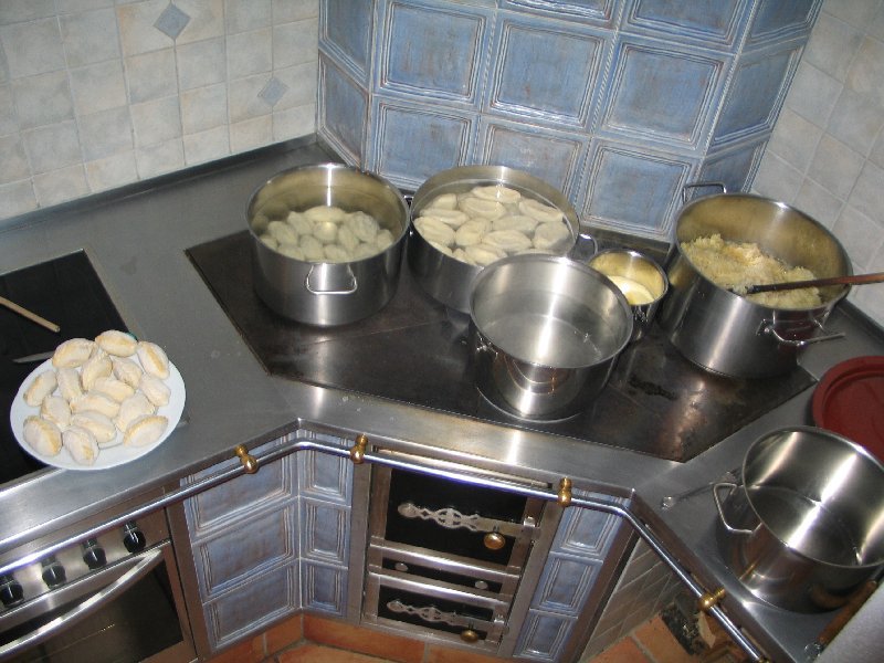 K�sz�lnek a gomb�cok