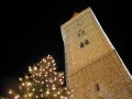 A feny� �s a torony is d�szkivil�g�t�sban