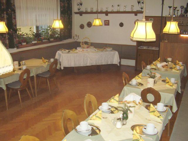 restaurant6.jpg