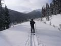 tn-1004Gyik-hatterben-az-I-70-ut.JPG
