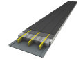 DYNAMIC GRIP CONTROL: 3 r�szre osztja hosszanti ir�nyba a s�t, �s a lamin�ci�i k�z� van beintegr�lva egy rugalmas, de nagy szak�t�szil�rds�g� anyag. A jobb dinamikusabb ir�ny�t�s�rt �s �lkontakt�rt.
