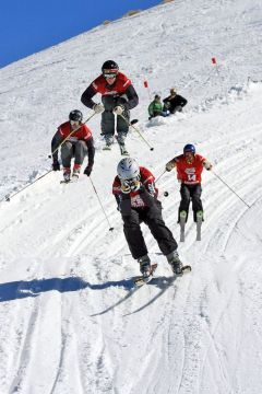 Skiercross versenyz�k - Fot�: David Scott - snow.co.nz