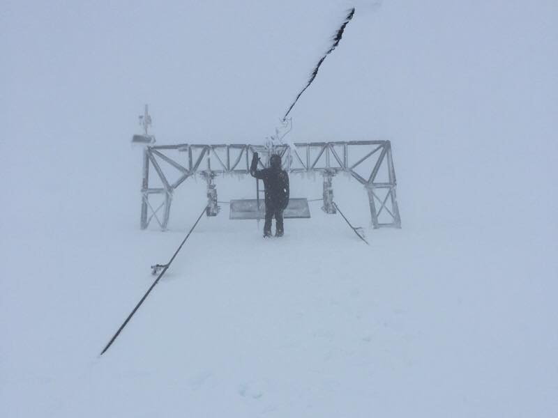 A betemetett lift (Kép: FONNA Glacier Ski Resort / Facebook)