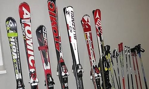 Rendőrségi kép a lefoglalt lécekről Rendőrségi kép a lefoglalt lécekről