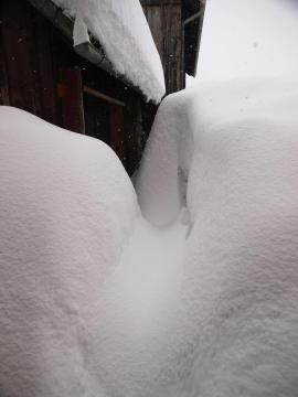 Nagy a hó a Velebitekben (Kép: crometeo.hr)