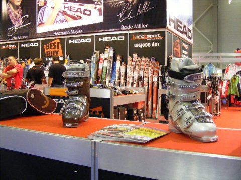 A v�s�r legnagyobb standj�t a tandtsport foglalta el.