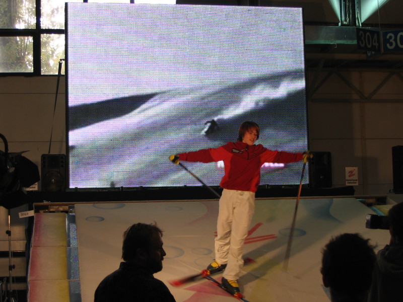 2005_hoshow_01.JPG