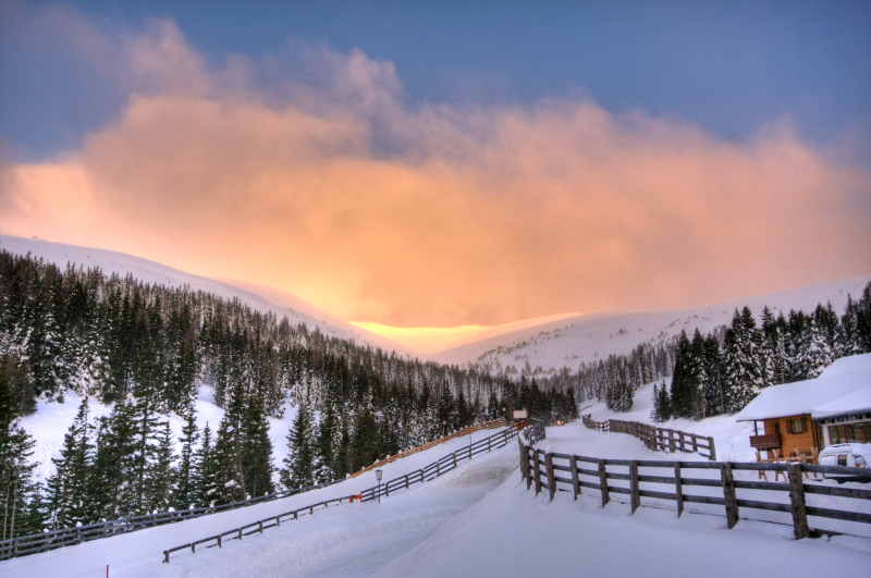 IMG-2816-7-8-tonemapped.jpg