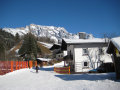 Dienten �s a Hochk�nig