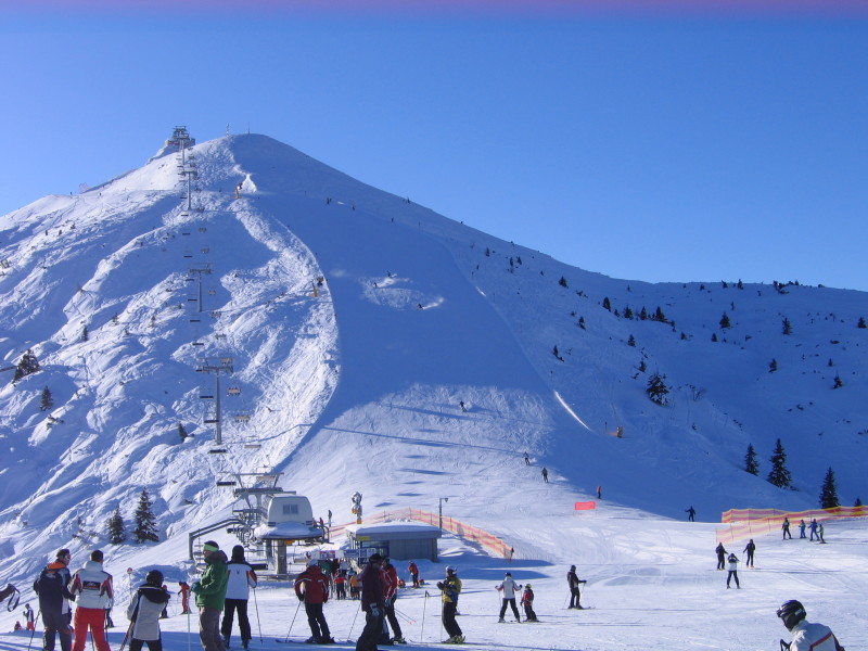 A Cima Paganell�r�l levezet� p�lya.