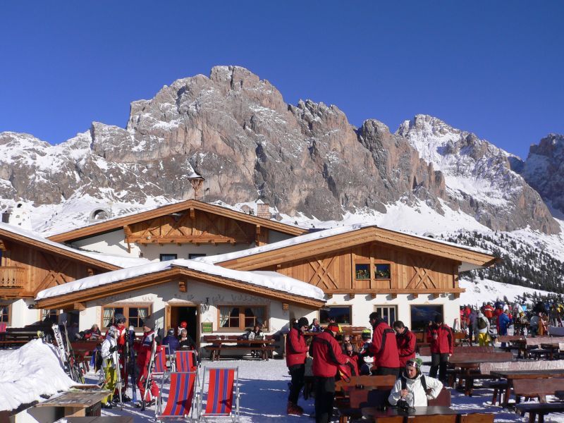 Hutte-a-Col-Raiseren.jpg