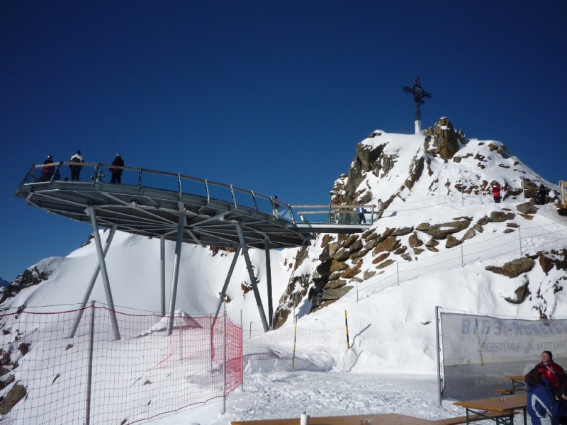 Kil�t� a Gaislachkogl tetej�n (3048 m)