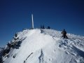 M�r k�zel a Schwarze Schneid kil�t�j�t jelz� obeliszk (3340 m)