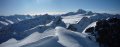 Kil�t�s a Schwarze Schneid kil�t�j�t�l (3340 m) kiss� feljebb a Tiefenbach-gleccser �s a Wildspitze cs�csa (3772 m) fel�