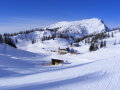 Tauplitzalm: 1650 m�teres magass�gban t�bb mened�kh�z �s hotel k�z�tt v�laszthat, aki igazi p�lyasz�ll�sra v�gyik