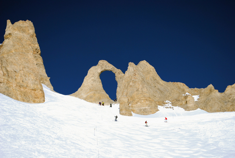 Tignes h�res sziklaszeme alulr�l