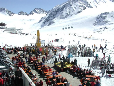 Napoz�terasz a Pitztal gleccseren