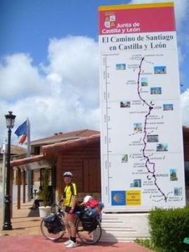 A Szeged- Roca-fok (Európa legnyugatibb pontja) közötti több mint 3700 km-es 2007. nyári egyhónapos kerékpártúrámon az El Camino zarándoktúra első harmadánál Kasztília & Leon tartományban.