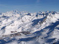 Kil�t�s a 2300 m�teren fekv� Val Thorens-re a 3200 m�teres Caron cs�csr�l. <br>Panor�man�zeget�s ut�n egy fantasztikus lesikl�s k�vetkezett.