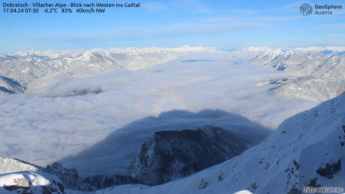 Téli idill a Dobratsch (Villachi Alpok) tetején, kilátás a Gailvölgyi-Alpokra - Fotó: foto-webcam.eu