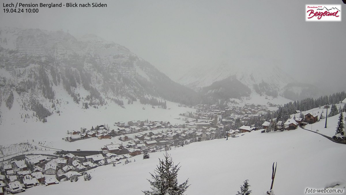 Az Arlberg térségében már elkezdődött a havazás  - Fotó: foto-webcam.eu