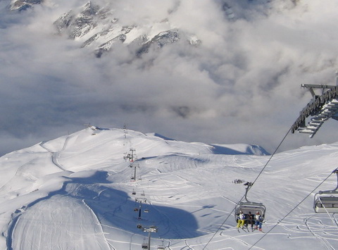 Bormio 3000, több méter vastag a hó