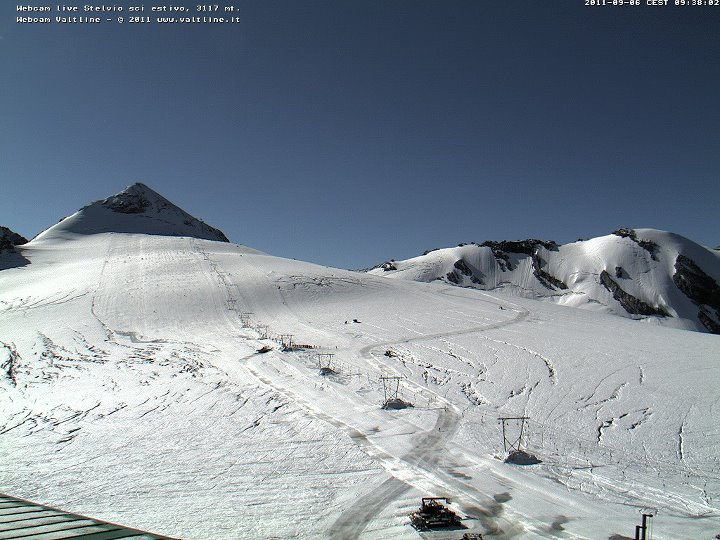 Stelvio, még mindig síelhető a gleccser