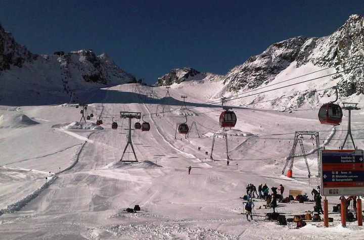 Stubai a szerdai nyitónap reggelén Stubai a szerdai nyitónap reggelén