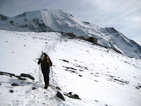 T�ra a gleccseren a mened�kh�z (3167 m) fel� (k�p: brettdawson.com)