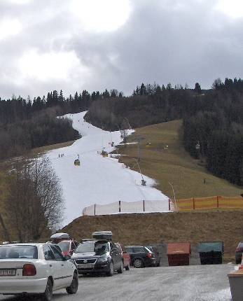 S�p�lya m�h�b�l - febru�ri k�p a Schladming r�gi�b�l