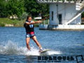 Cs�ssz a vizen! Indul a wakeboard szezon