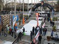 �gy �nnepelt�k a snowboard vil�gnapj�t